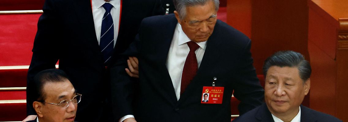 2022-10-22T050911Z_1662054746_RC236X923O0I_RTRMADP_3_CHINA-CONGRESS.JPG