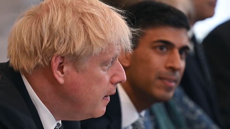 Ex-Premier Boris Johnson (l.) und Ex-Finanzminister Rishi Sunak kamen am Samstagabend zusammen.