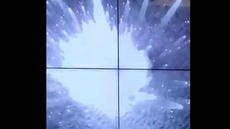 Diese Aufnahme des ukrainischen Militärs soll den konventionellen Angriff auf ein russisches Luftabwehrsystem zeigen. Bei einer "schmutzigen" Bombe würde einem Sprengkörper radioaktives Material beigefügt. 