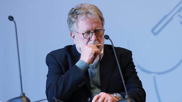 Mertens zufolge ist keine Ausweitung der gegenwärtigen Impfempfehlung geplant.
