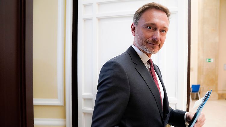 Finanzminister Lindner kann mit höheren Steuereinnahmen rechnen.