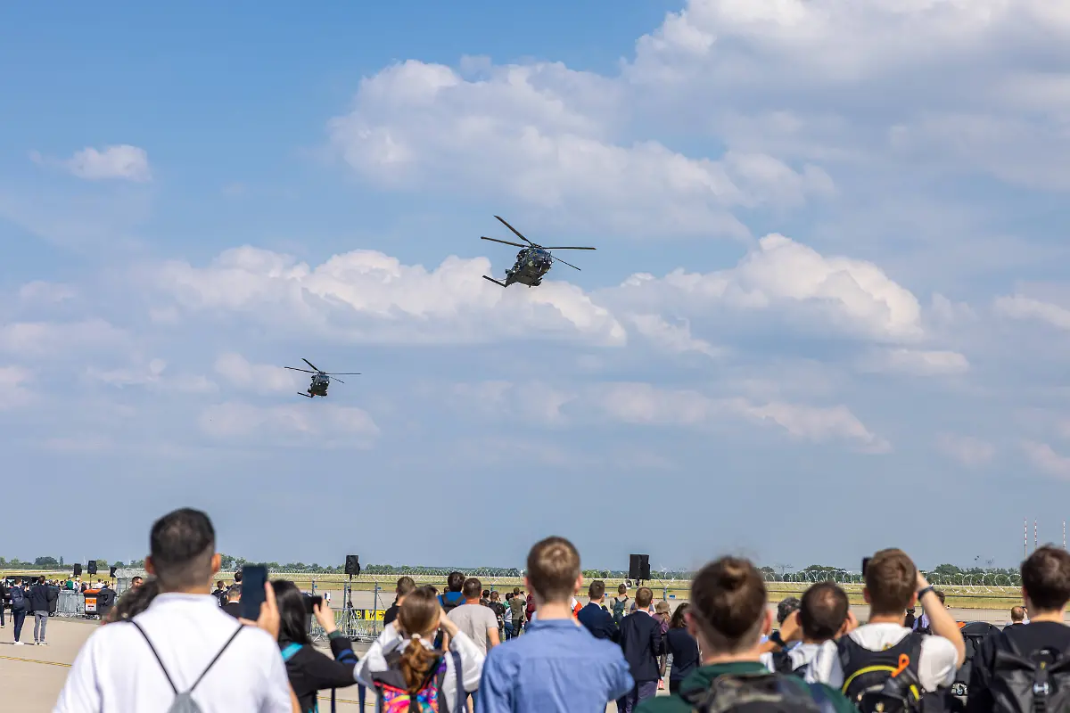 f6a8433a1185bab6f531f6e6e80680ea