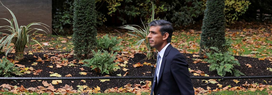 2022-10-25T112406Z_2001511580_RC2A8X9EMU1Q_RTRMADP_3_BRITAIN-POLITICS.JPG