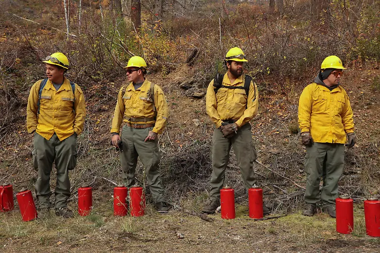 2024-06-06T100204Z-721580768-RC2Q38APTCTS-RTRMADP-3-USA-PRISONS-FIREFIGHTERS-1