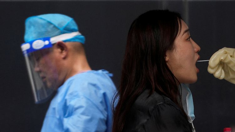 Analysen zufolge sind etwa 207,7 Millionen Menschen in Regionen betroffen, die rund ein Viertel des chinesischen Bruttoinlandsprodukts erwirtschaften. 