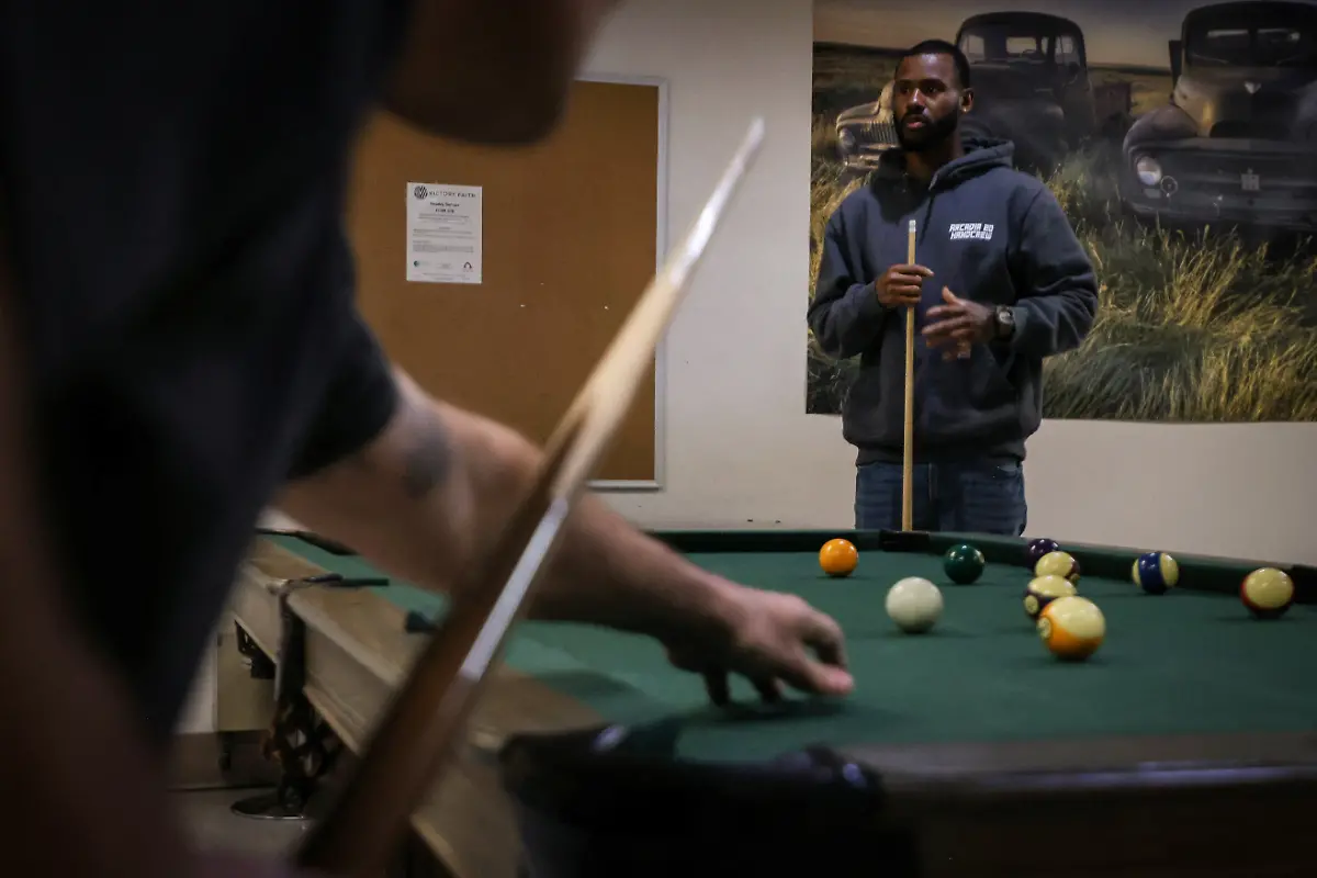 2024-06-06T100220Z-1235352080-RC2F04AJU02F-RTRMADP-3-USA-PRISONS-FIREFIGHTERS