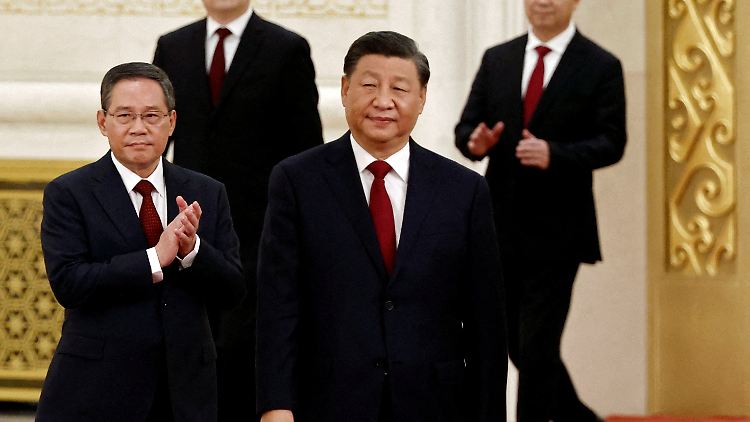Xi guckt immer sehr freundlich, macht aber knallharte Machtpolitik. 