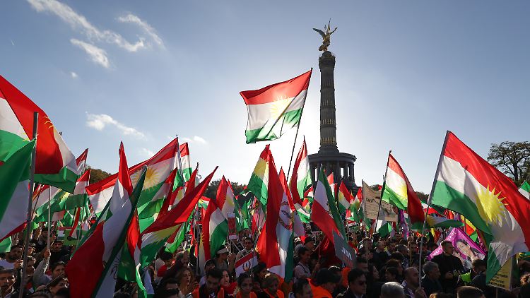 In Berlin hatten sich rund 80.000 Menschen an einer Kundgebung zur Unterstützung der Demonstranten im Iran beteiligt.