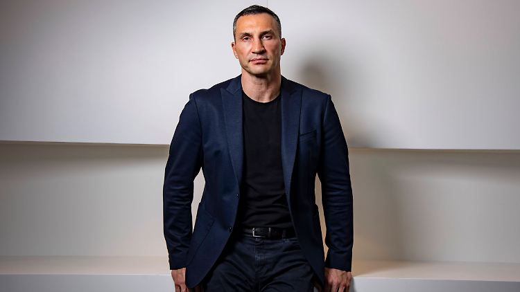 Wladimir Klitschko: "Nur zusammen mit meinem Team konnte ich das Buchprojekt weiterführen, während ich selbst meiner Aufgabe in der Ukraine nachgehe."