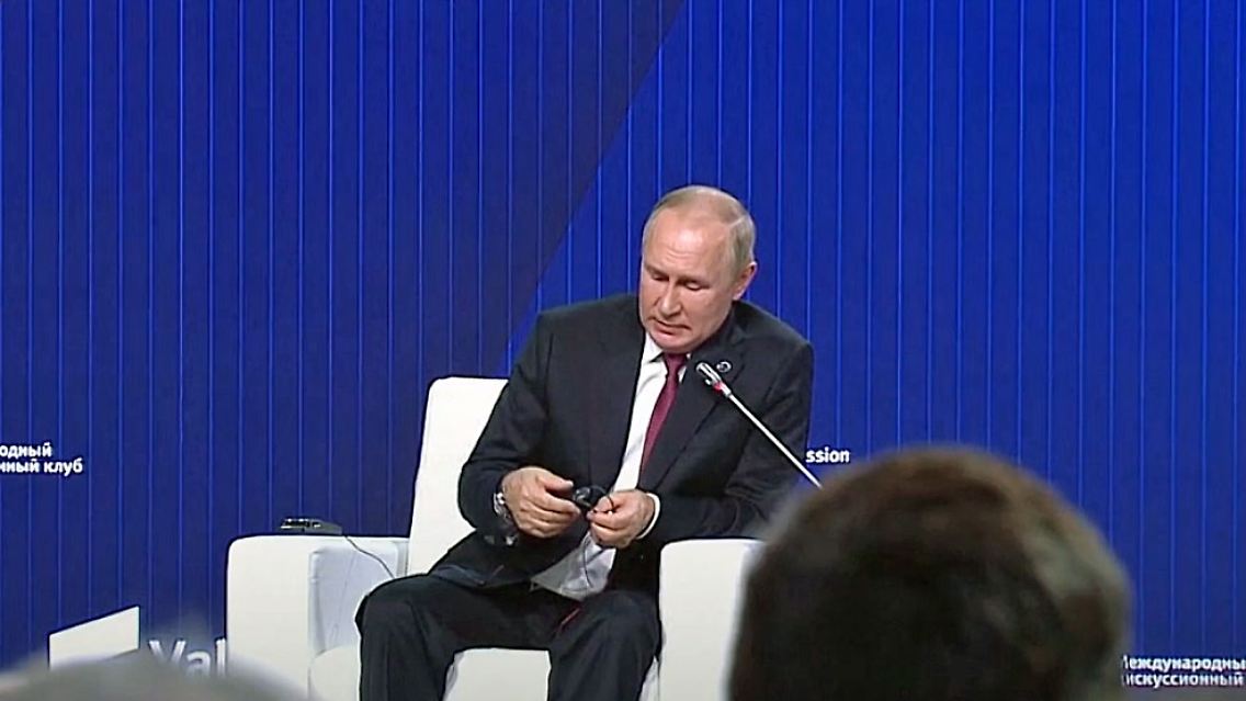 Putin2810.jpg