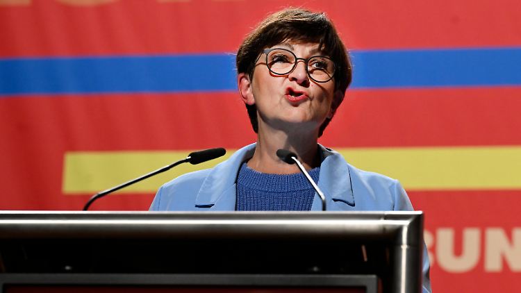 "Um diesen handlungsfähigen Staat zu gewährleisten, brauchen wir eine solidarische Vermögensabgabe der Superreichen", betont Esken.