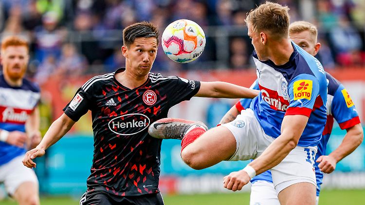 Die Fortuna siegte erstmals in der 2. Bundesliga gegen Holstein Kiel.