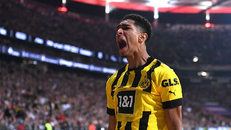 Jude Bellingham zeigte seine zwei Gesichter. Vor dem 1:1 stellt er mit einer abfälligen Geste das Verteidigen ein, später trifft er zum BVB-Sieg. 