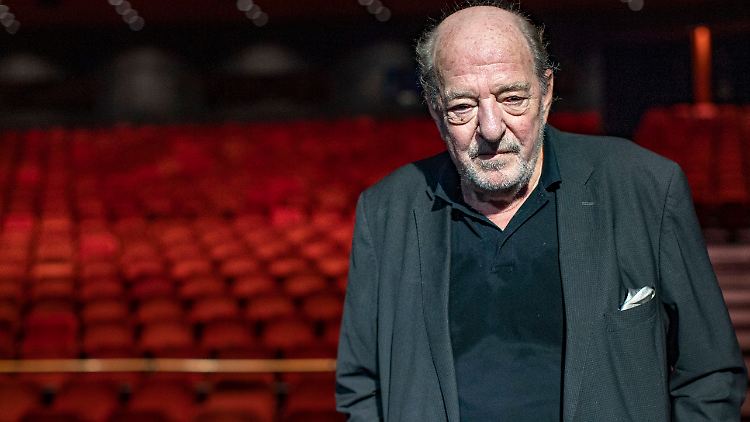 Muss gerade mehrere Tiefschläge einstecken: Ralph Siegel.
