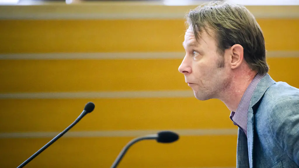 f7b873553a3471fe3d39d15ec214f906