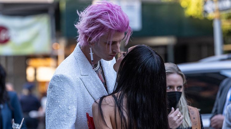 Sie wissen, wie sie die Aufmerksamkeit auf sich ziehen: Megan Fox und Machine Gun Kelly.
