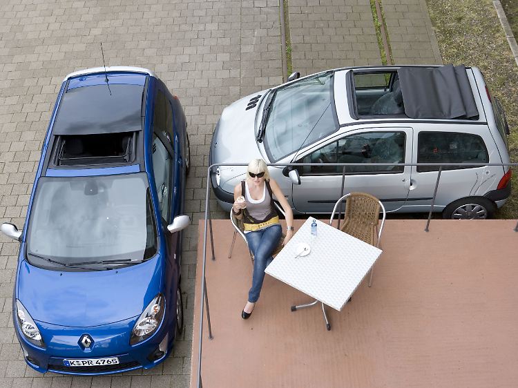 Twingo Nummer 2 kam ab 2007: moderner, sicherer und größer, ein 3,60 Meter langer Zweitürer.