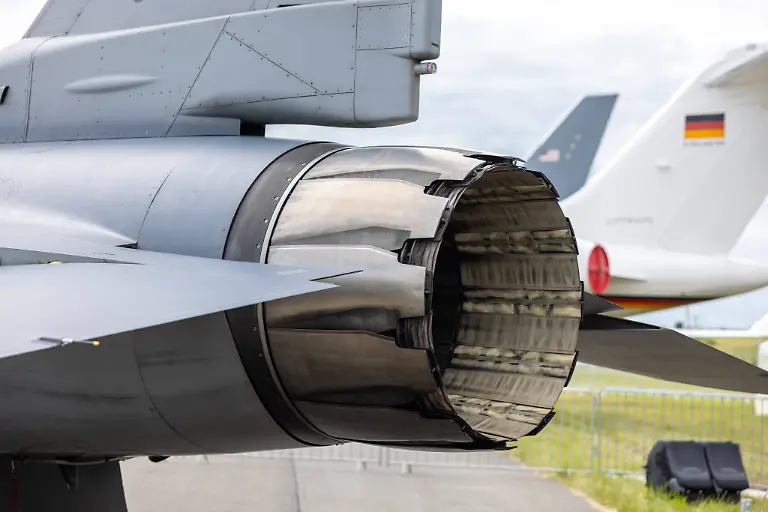 79ee3946c3ecdcbf6b6be04fa75bfbc0