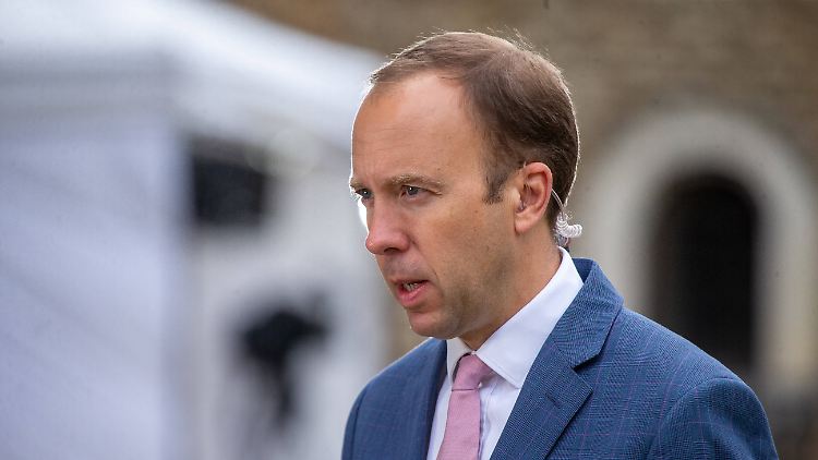 Kritiker werfen Matt Hancock vor, mit dem Auftritt im britischen Dschungelcamp sein Image aufpolieren zu wollen. 