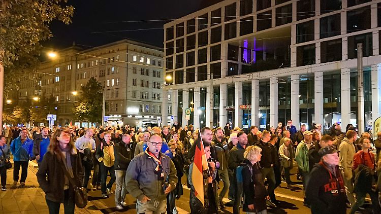 Proteste gegen Energiepolitik und Russlandsanktionen, wie hier am 10. Oktober in Magdeburg, nahmen zuletzt zu.