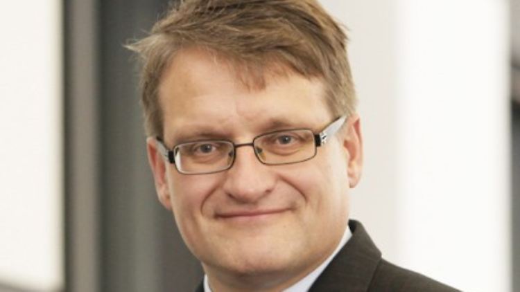 Der Wirtschaftswissenschaftler Volker Brühl spricht sich für ein klassisches Insolvenzverfahren aus.