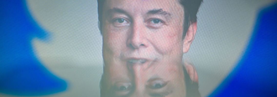 Elon Musk hat Twitter übernommen und führt Änderungen ein.