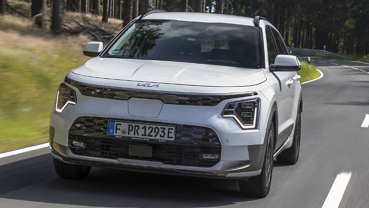 Vor allem im Frontbereich hat sich das Design des neuen Kia Niro stark verändert.