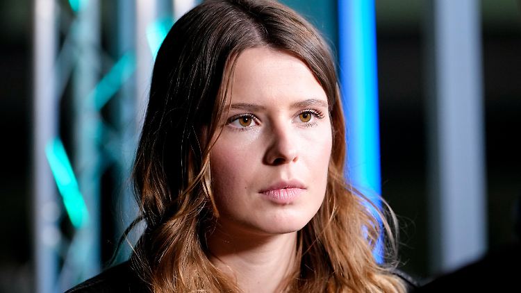 "Ziviler Ungehorsam steht und fällt mit dem 'Zivil' dadrin. Das heißt, gewaltfrei", sagt Luisa Neubauer.