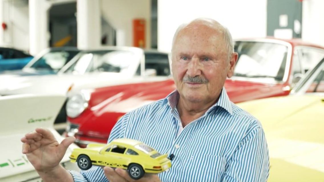 porsche.JPG