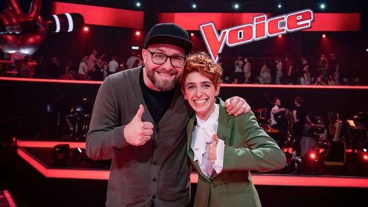 Mark Forster und Siegerin Anny haben gut lachen.