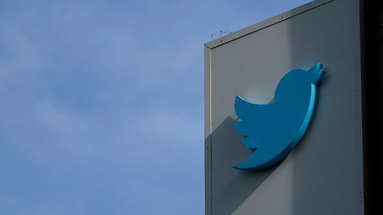 Einige Unternehmen haben beschlossen, erst einmal keine bezahlte Werbung mehr auf Twitter zu schalten.