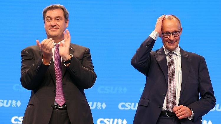 "Wer der Meinung ist, man müsse das Land spalten, hat nichts mehr in der politischen Mitte dieses Landes verloren", sagt Klingbeil in Richtung Söder und Merz. 