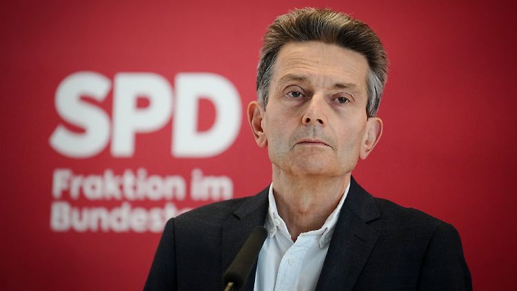 Er habe wegen der Liste bereits Drohungen erhalten, sagt Mützenich. 