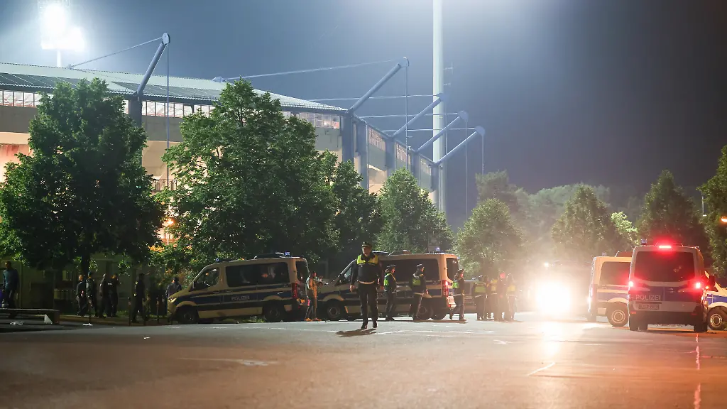 9ddebe6e1484d548a1bb8a0ecb17b8f7