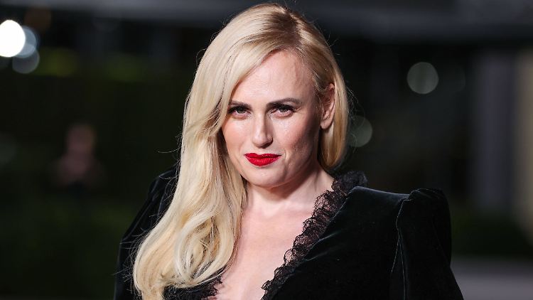 "Viel Respekt an alle Mütter da draußen": Rebel Wilson gehört jetzt zum Club.