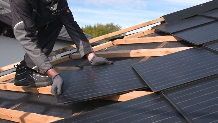 Solardachziegel 1.JPG