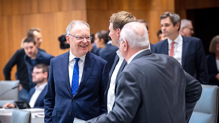 Strahlender Sieger: Stephan Weil bleibt als Niedersachsens Ministerpräsident im Amt.