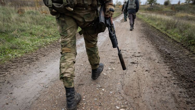 Rekruten aus ganz Russland landen in der ukrainischen Region Swatowo.