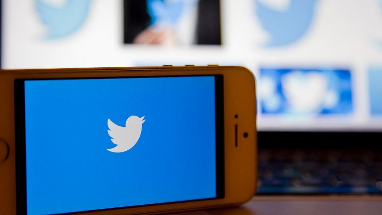 Republikaner beschuldigten auf Twitter Demokraten, für gemeldete Wahlpannen verantwortlich zu sein.