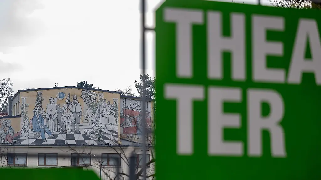 Blick-auf-das-Theater-Eisleben