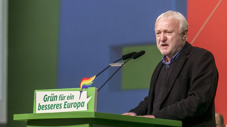 Werner Schulz ist kurz vor seiner geplanten Rede verstorben.