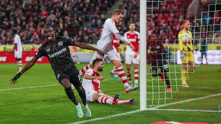 Diaby vollendete einen wunderschönen Tempo-Konter zum 2:1 für Leverkusen.