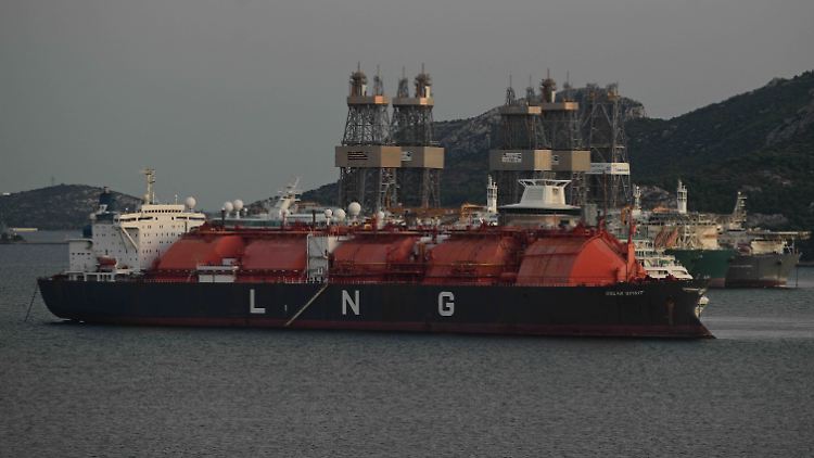 Viele Staaten setzen derzeit auf Flüssiggas. Nach Einschätzung einer Studie wird allerdings zu viel in Gas-Infrastruktur investiert.