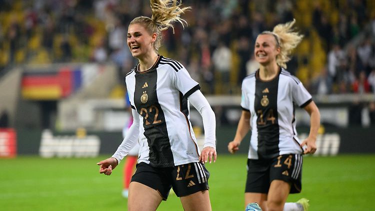 Jule Brand freut sich auf das Duell mit ihren "Vorbildern".