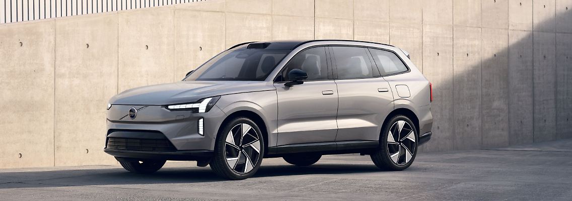 305698_Volvo_EX90.jpg