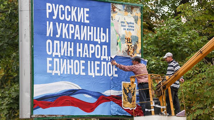 Im Sommer hieß es in Cherson noch "Russen und Ukrainer sind ein Volk". Jetzt kündigen die ersten an, die Stadt zu verlassen.