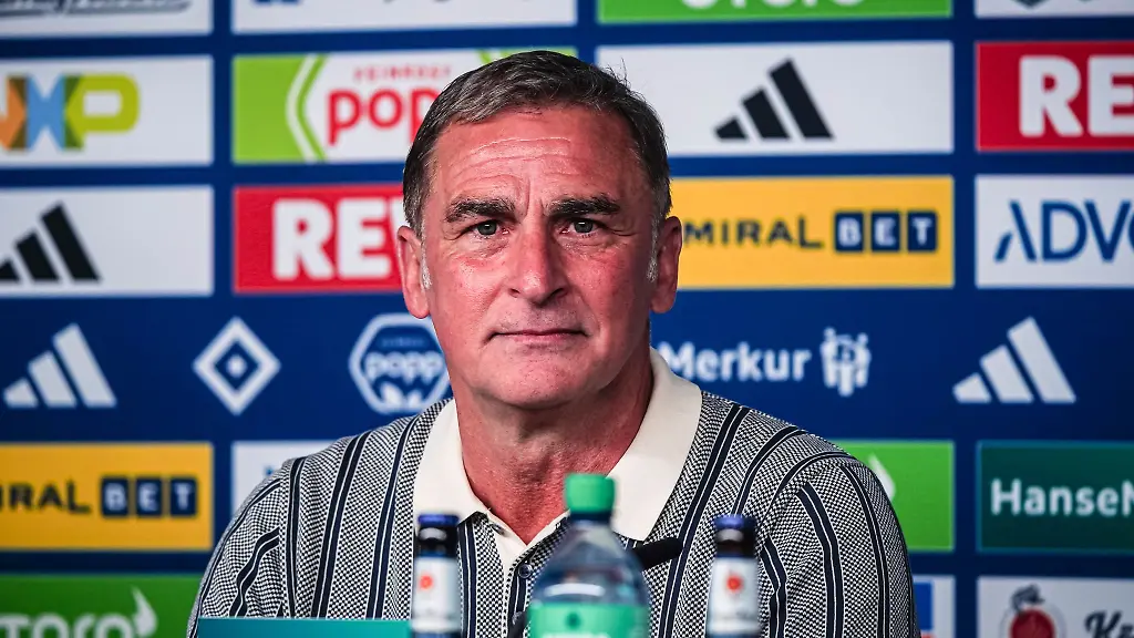 Stefan-Kuntz-wird-auf-einer-Pressekonferenz-als-neuer-Sportvorstand-des-HSV-vorgestellt