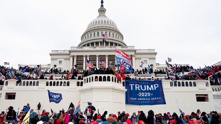 Bei der Erstürmung des US-Kapitols am 6. Januar 2021 kamen fünf Menschen ums Leben.