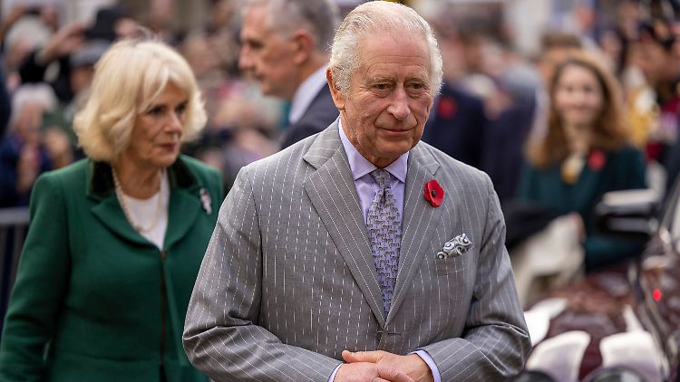 Den Bonus will Charles aus seinem Privy Purse genannten Privateinkommen zahlen, berichtete die BBC.