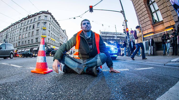 In Bayern können Klimaaktivisten wie islamistische Gefährder bis zu 60 Tage ins Gefängnis gebracht werden.